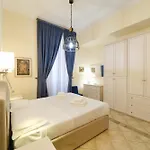 La Casa Del Capitano By Buddyrent Apartment Rom