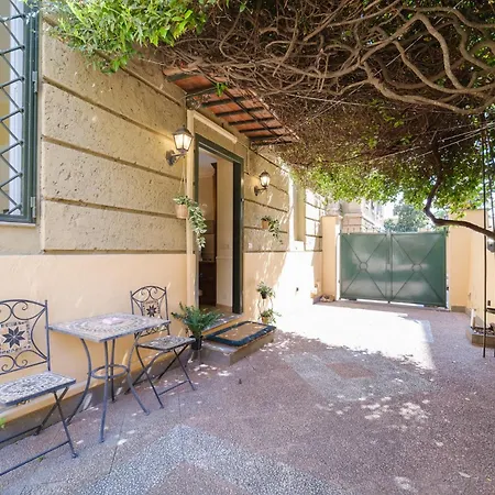 La Casa Del Capitano By Buddyrent Apartment *